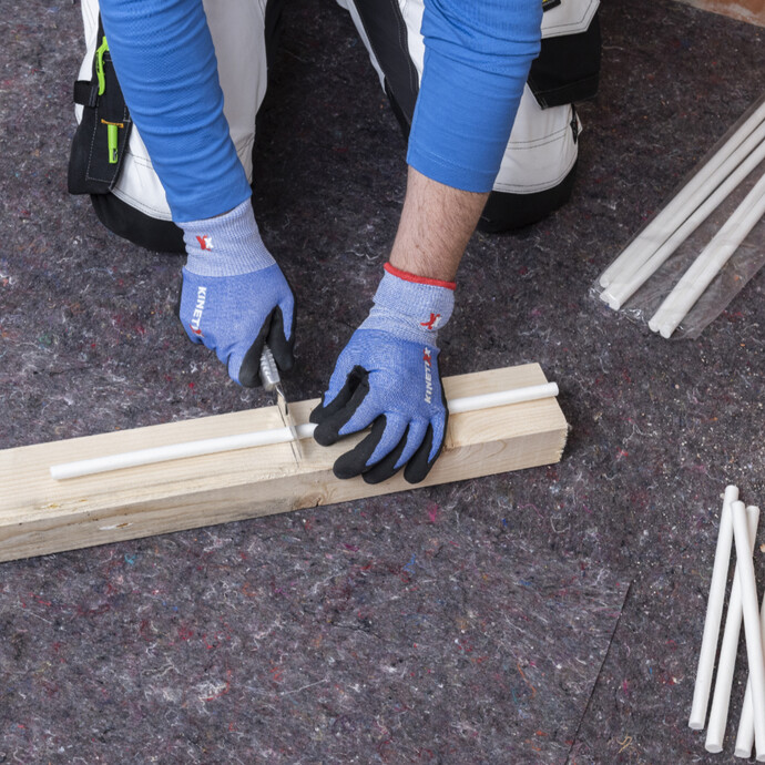 Découper les bâtonnets capillaires