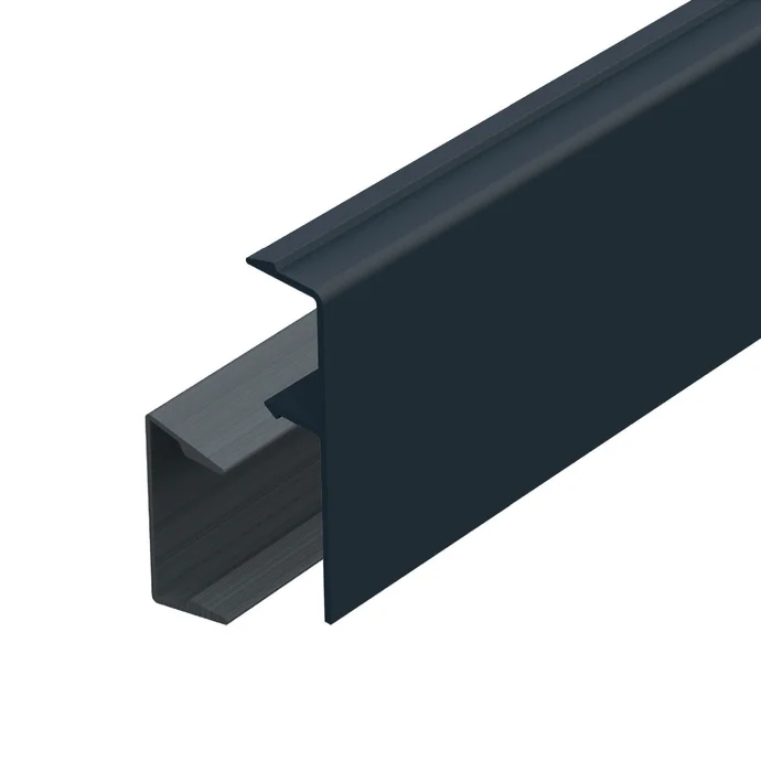 Profilé de finition en aluminium pour systèmes de façade, idéal pour la protection et la finition esthétique des arêtes de bâtiment.