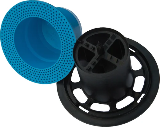 Plastikteil für Bauprojekte, bestehend aus blauem Kegelaufsatz und schwarzem zylindrischem Einsatz.