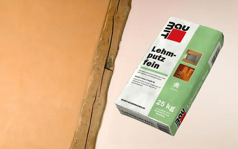 Enduit fin à l’argile de Baumit : application sur un mur traditionnel pour une isolation naturelle et un climat intérieur sain.